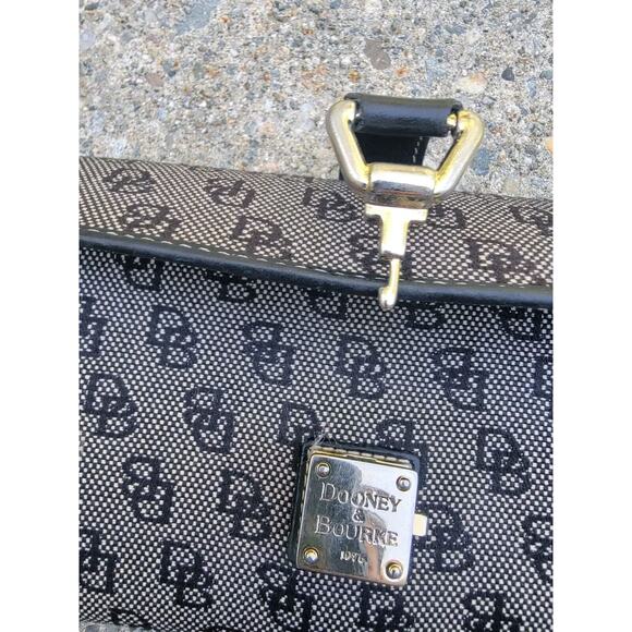 Vintage Dooney & Bourke Signature Checkbook Wallet Lock Key CANVAS Black READ - Picture 3 of 11